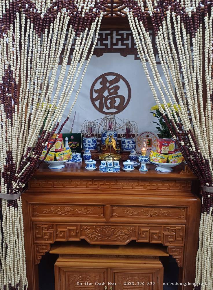 Bàn giao bộ bàn thờ có rèm che chuẩn phong thuỷ tại Tây Hồ - Đồ thờ Sơn Vũ