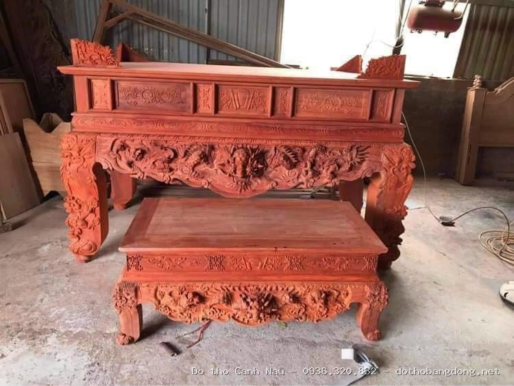 Bàn thờ đứng gỗ gụ màu cánh gián mẫu Nhân Lộc tại Nam Từ Liêm - Đồ thờ Sơn Vũ