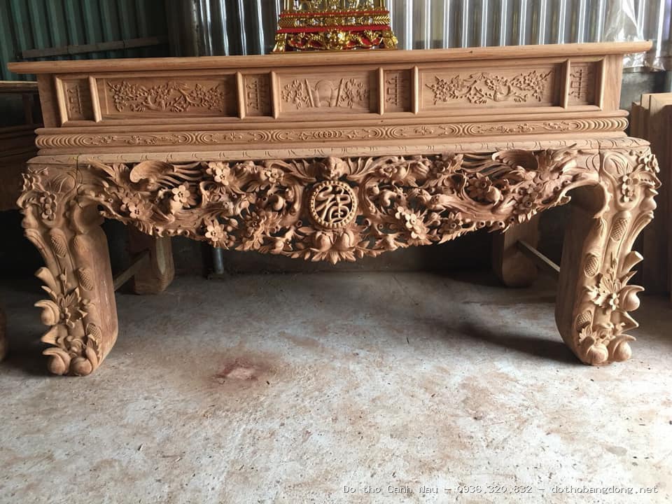 Bàn thờ đứng gỗ sồi màu cánh gián mẫu Thiên Đức tại Đống Đa - Đồ thờ Sơn Vũ