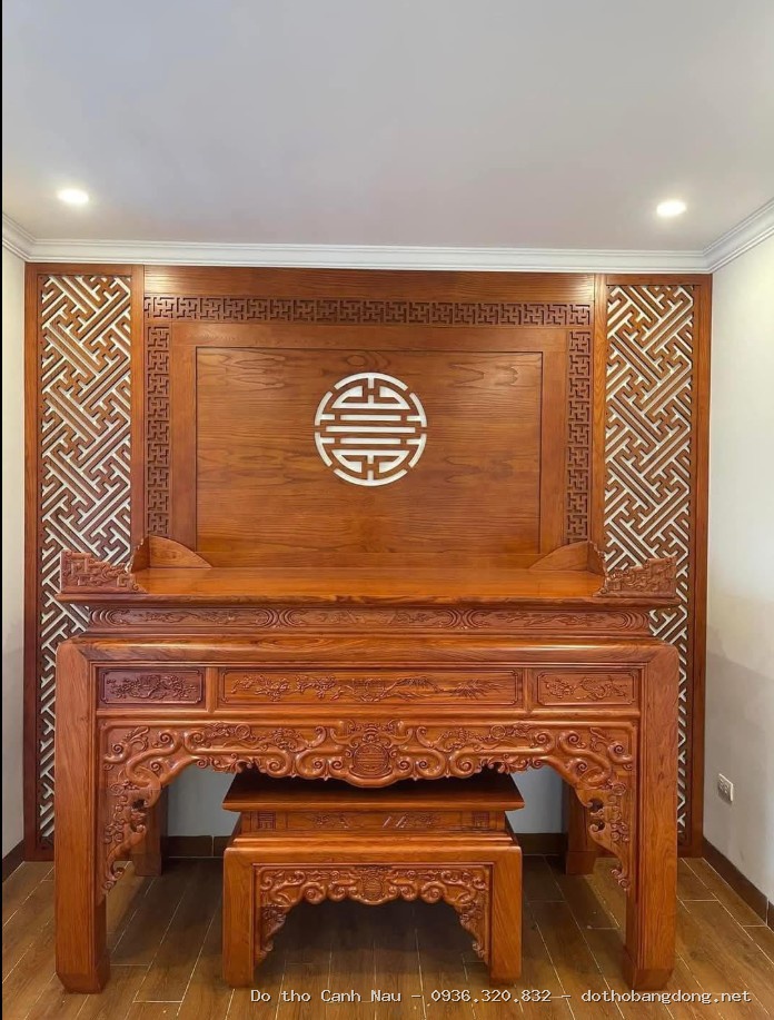 Bàn thờ tổ tiên đẹp trang nghiêm chuẩn phong thủy tại Ba Đình - Đồ thờ Sơn Vũ