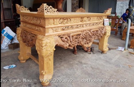 PHÒNG THỜ HOÀNH TRÁNG NHẤT , THIỀU CHÂU CỬA VÕNG tại Hai Bà Trưng - Bàn thờ Canh Nậu