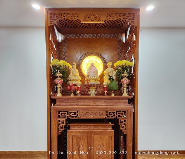 Sập Thờ Chân 24 Gỗ Hương Đá ST31 tại Long Biên - Bàn thờ Canh Nậu