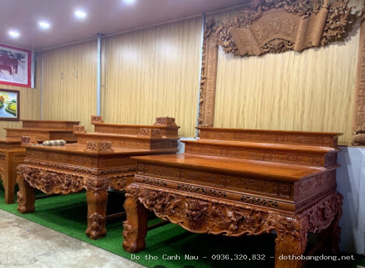 sập thờ gỗ tự nhiên thanh lịch cho phòng thờ tại Cầu Giấy - Bàn thờ Canh Nậu